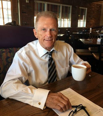 Bankruptcy Attorney Stephen Brittain Meeting With Client